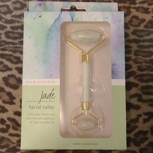 Pearlessence Jade Facial Roller